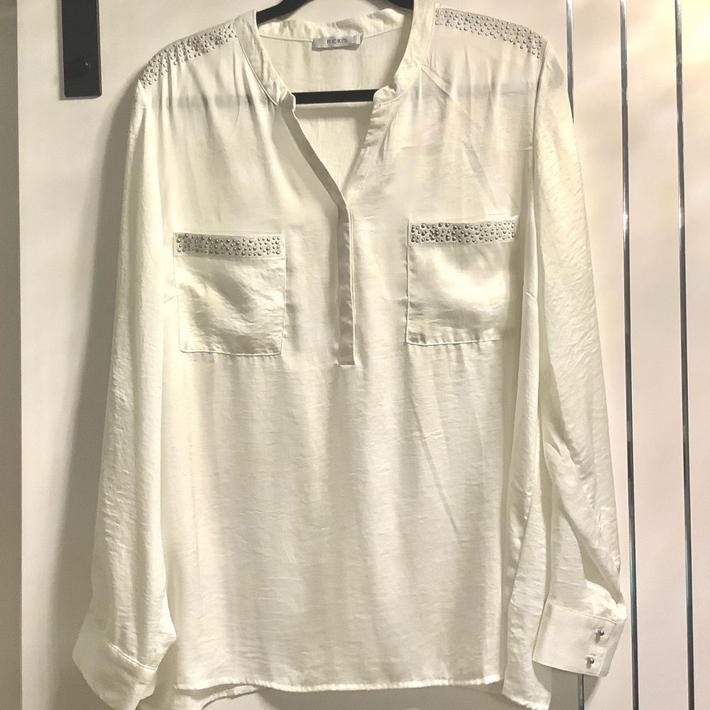 Plus Size 1X Ricki’s Off White dress Silky Blouse